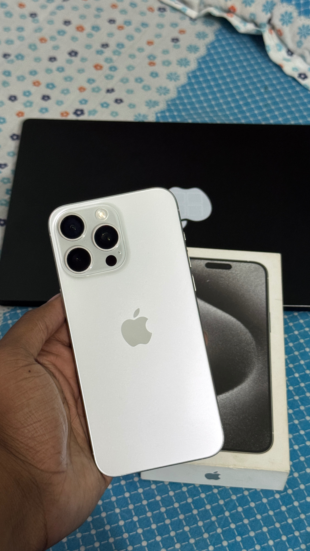 iPhone 15 Pro Max White Titanium